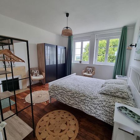 Bed and Breakfast La Maison Du Mont Graignes Экстерьер фото